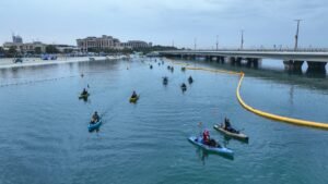 "مهرجان دبي للرياضات المائية" يتوج الفائزين في مسابقتي "الصيد" و"التجديف" 3 "مهرجان دبي للرياضات المائية" يتوج الفائزين في مسابقتي "الصيد" و"التجديف"