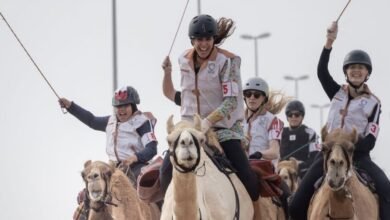 فوز البريطانية رايتشل ستراتون بسباق ماراثون رحلة الهجن