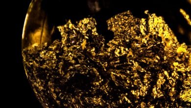 جني الأرباح يفقد الذهب 1% وصعود شركات صناعة الرقائق يرفع مستويات ستاندرد اند بورز وناسداك