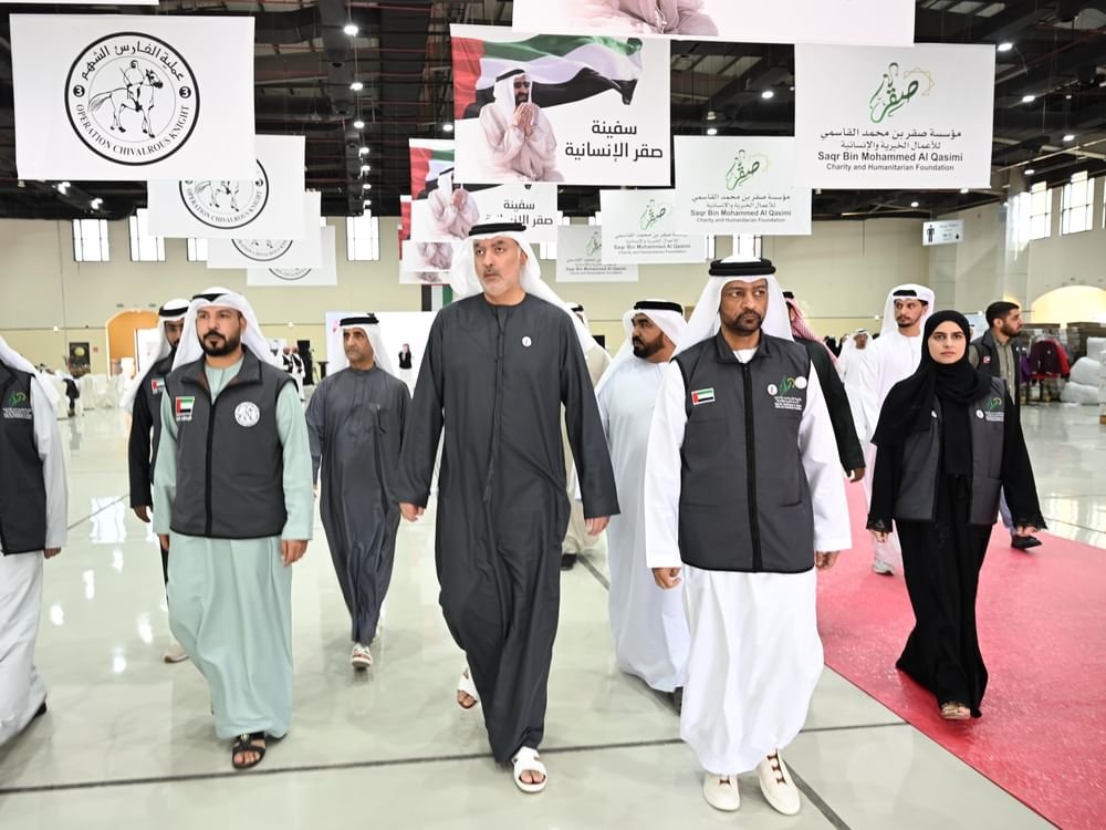 تنفيذاً لتوجيهات حاكم رأس الخيمة.. مؤسسة صقر للأعمال الخيرية والإنسانية تبدأ تجهيز طرود «سفينة صقر الإنسانية» لدعم قطاع غزة 1 تنفيذاً لتوجيهات حاكم رأس الخيمة.. مؤسسة صقر للأعمال الخيرية والإنسانية تبدأ تجهيز طرود «سفينة صقر الإنسانية» لدعم قطاع غزة