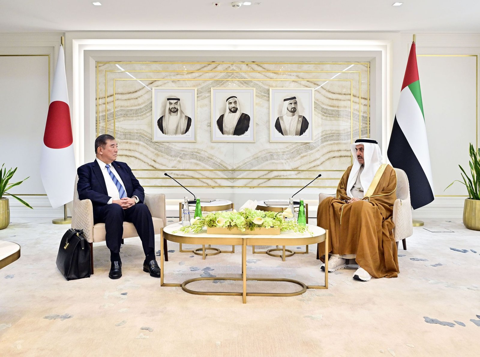 صقر غباش يبحث مع رئيس رابطة الصداقة البرلمانية اليابانية – الإماراتية تعزيز التعاون البرلماني 1 صقر غباش يبحث مع رئيس رابطة الصداقة البرلمانية اليابانية – الإماراتية تعزيز التعاون البرلماني
