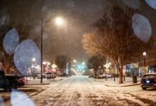 طوارئ في 18 ولاية أمريكية وإلغاء آلاف الرحلات بسبب عاصفة ثلجية