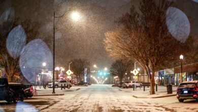 طوارئ في 18 ولاية أمريكية وإلغاء آلاف الرحلات بسبب عاصفة ثلجية