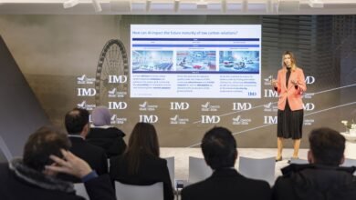 الجناح الإماراتي بـ "دافوس" يستضيف جلسة حوارية حول دور الذكاء الاصطناعي في تسريع الاستدامة وتعزيز الابتكار