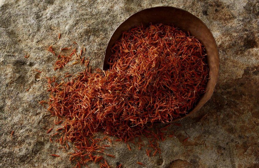 كنز من الطبيعة.. الزعفران يحسن ذاكرتك ويخفض وزنك 1 الزعفران