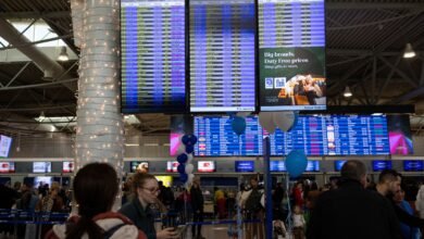 عطل فني يشل حركة الطيران في أثينا ومطارات يونانية أخرى