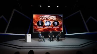 مصورون وفنانون في "إكسبوجر": الصورة والسينما والعمارة أدوات قوة قادرة على صناعة التأثير 7 مصورون وفنانون في "إكسبوجر": الصورة والسينما والعمارة أدوات قوة قادرة على صناعة التأثير