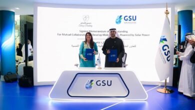 شركات إماراتية تستكشف إمكانية نشر عيادات طبية متنقلة تعمل بالطاقة الشمسية في دول الجنوب