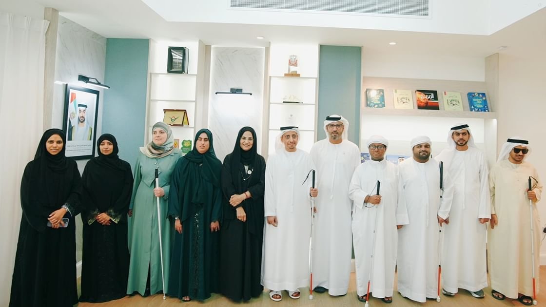 هيئة زايد لأصحاب الهمم تفتتح غرفة الذكاء الاصطناعي لتمكين المكفوفين 1 هيئة زايد لأصحاب الهمم تفتتح غرفة الذكاء الاصطناعي لتمكين المكفوفين