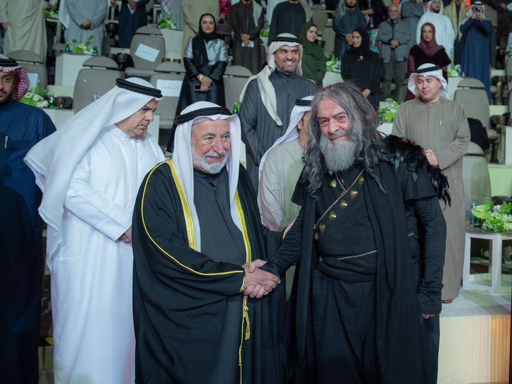 حاكم الشارقة يشهد العرض الأول للملحمة المسرحية "الزير سالم" على مسرح المجاز 1 حاكم الشارقة يشهد العرض الأول للملحمة المسرحية "الزير سالم" على مسرح المجاز