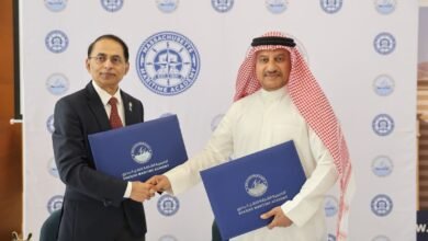 "الشارقة للنقل البحري" و" ماساتشوستس البحرية" تعززان تعاونهما الدولي