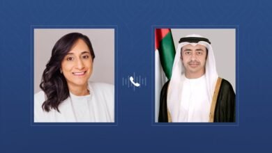 عبدالله بن زايد ووزيرة خارجية كندا يبحثان هاتفيا تعزيز علاقات التعاون بين البلدين