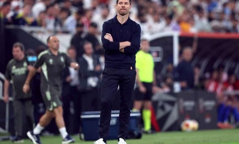 ريال مدريد يعلن رحيل مدربه تشابي ألونسو