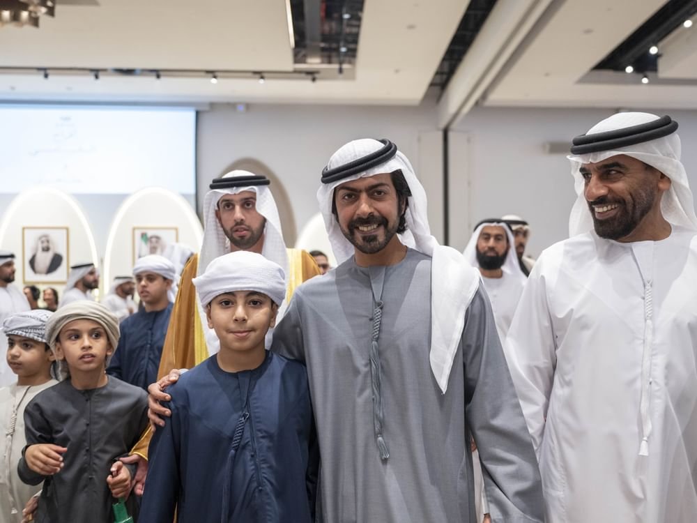 خليفة بن طحنون بن محمد يحضر حفل استقبال بمناسبة زفاف عبدالله وأحمد سالم الشامسي 1 خليفة بن طحنون بن محمد يحضر حفل استقبال بمناسبة زفاف عبدالله وأحمد سالم الشامسي