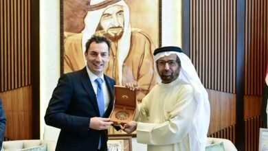 علي النعيمي يبحث التعاون البرلماني مع رئيس اللجنة البرلمانية الإيطالية للمناخ والبيئة
