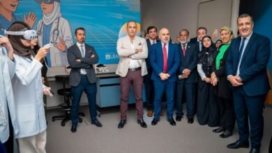 جامعة عجمان تطلق مختبر الواقع الافتراضي التفاعلي ومركز PharmaPro لتعلّم صناعة الأدوية