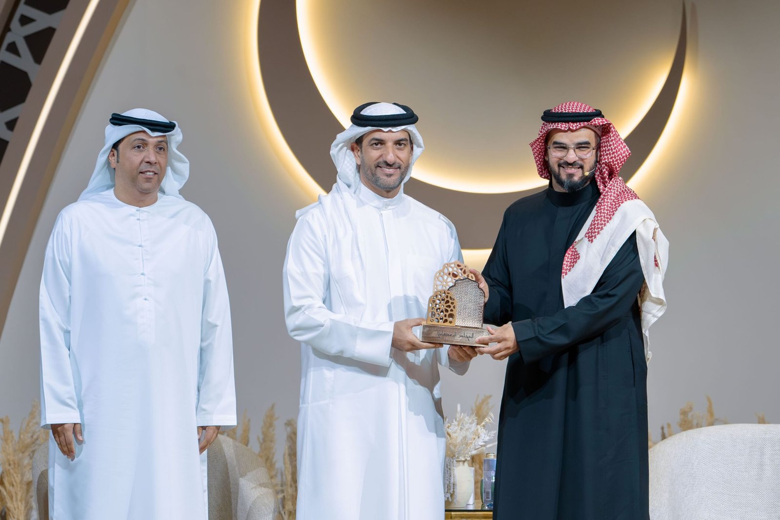 سلطان بن أحمد القاسمي يشهد انطلاق فعاليات المجلس الرمضاني بنسخته الـ 15 1 سلطان بن أحمد القاسمي يشهد انطلاق فعاليات المجلس الرمضاني بنسخته الـ 15