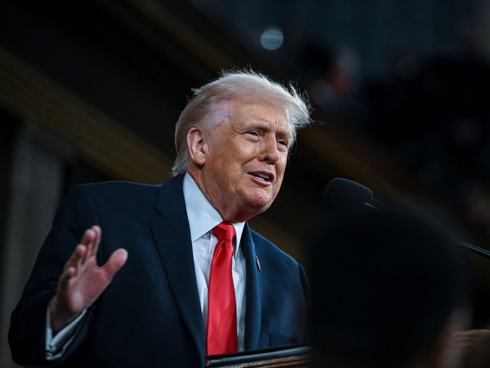 ترامب في خطاب حالة الاتحاد: "أمتنا عادت أكبر وأفضل وأغنى وأقوى من أي وقت مضى" 1 ترامب في خطاب حالة الاتحاد: "أمتنا عادت أكبر وأفضل وأغنى وأقوى من أي وقت مضى"