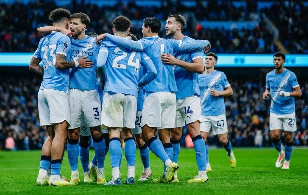 صدمة.. مانشستر سيتي مهدد بخصم 60 نقطة 1 مانشستر سيتي