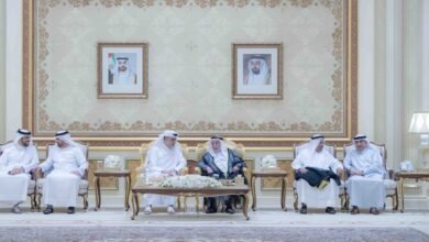 حاكم الشارقة يستقبل المهنئين بشهر رمضان المبارك