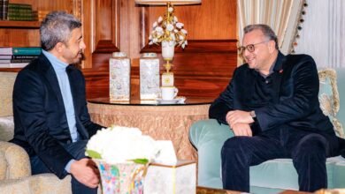 عبدالله بن زايد يلتقي مستشار الرئيس الأمريكي للشؤون الأفريقية والعربية في واشنطن