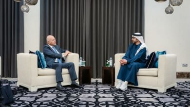 عبدالله بن زايد يلتقي المفوض السامي للأمم المتحدة لشؤون اللاجئين