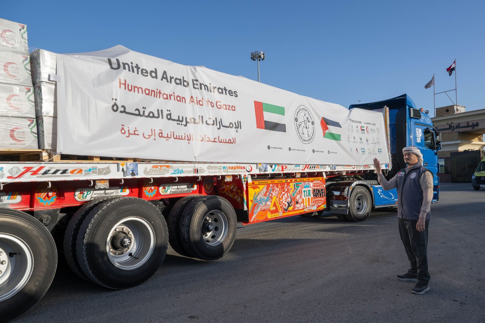 ضمن "الفارس الشهم 3".. قوافل مساعدات إنسانية وطبية إلى غزة تزامنا مع حلول شهر رمضان المبارك 1 ضمن "الفارس الشهم 3".. قوافل مساعدات إنسانية وطبية إلى غزة تزامنا مع حلول شهر رمضان المبارك