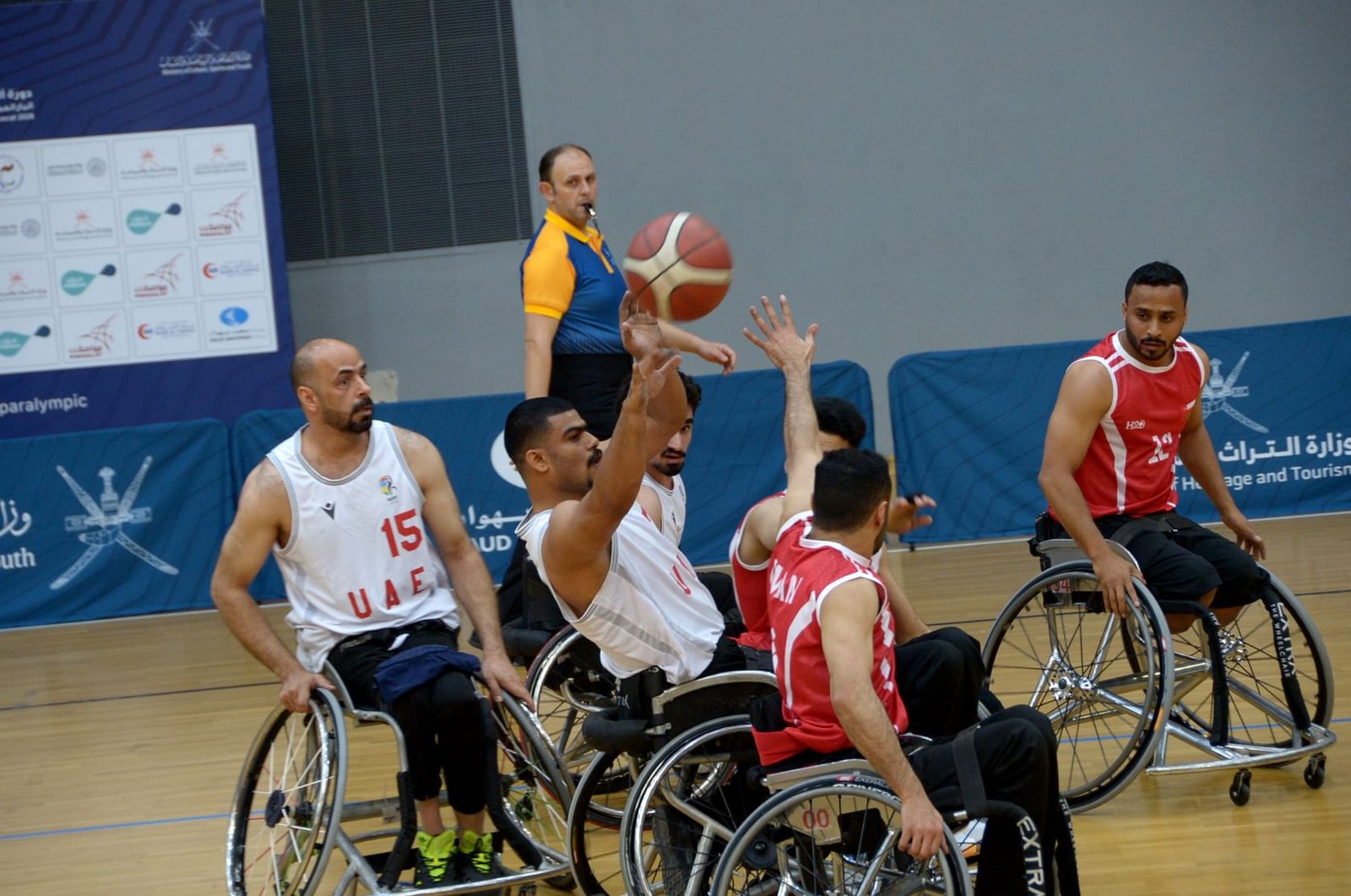 منتخب السلة على الكراسي المتحركة يفوز على عمان في افتتاح ألعاب "غرب آسيا البارالمبية" 1 منتخب السلة على الكراسي المتحركة يفوز على عمان في افتتاح ألعاب "غرب آسيا البارالمبية"