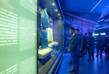 سلطان بن أحمد القاسمي يزور استاد نادي شنغهاي لكرة القدم ويطلع على أحدث التقنيات الإعلامية