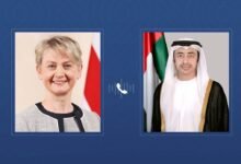 عبدالله بن زايد ووزيرة خارجية بريطانيا يبحثان هاتفياً العلاقات الثنائية بين البلدين