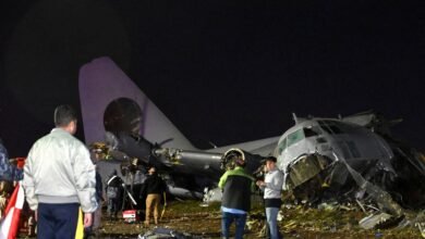 مقتل 15 شخصا على الأقل إثر تحطم طائرة شحن بعد إقلاعها في بوليفيا