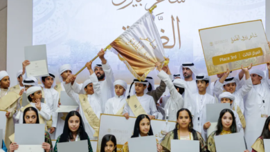 جامعة محمد بن زايد للعلوم الإنسانية تكرِّم الفائز بالدورة الأولى من مبادرة «شاعر بيرق الظفرة» 5 جامعة محمد بن زايد للعلوم الإنسانية