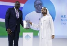 محمد بن راشد يكرّم وزير السياحة والثقافة في غامبيا بجائزة "أفضل وزير في العالم" ضمن أعمال القمة العالمية للحكومات 2026