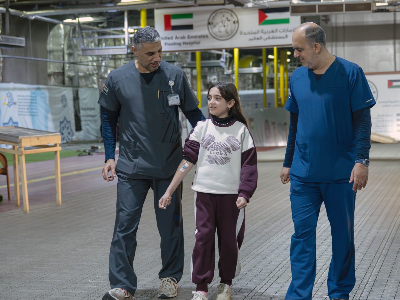 المستشفى الإماراتي العائم بالعريش يمنح الأمل لطفلة فلسطينية تعاني من حالة صحية نادرة 1 المستشفى الإماراتي العائم