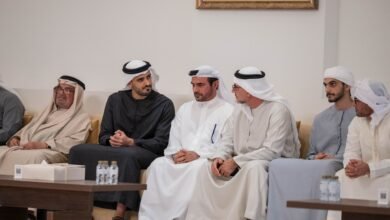 زايد بن محمد بن زايد يقدم واجب العزاء في وفاة والدة عبدالحميد محمد عبدالحميد الحوسني