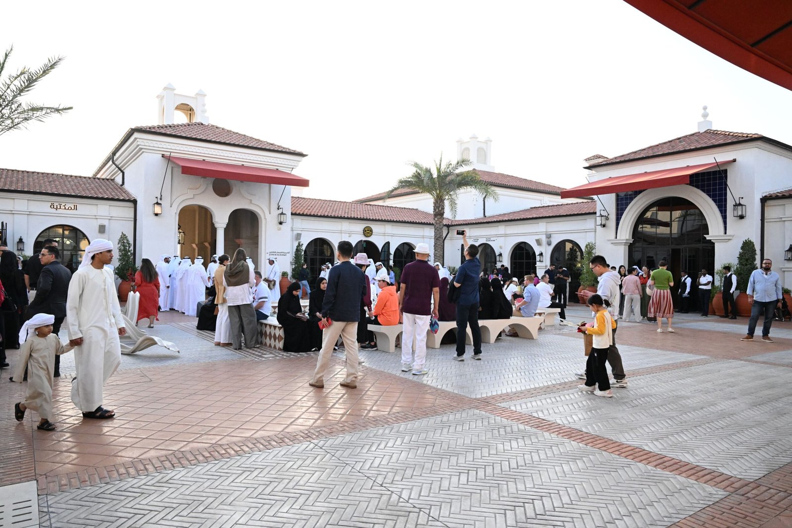 مشاركة واسعة في احتفالية "مدرسة أبوظبي للفنون الفروسية الأميرية" برأس السنة الصينية 1 مشاركة واسعة في احتفالية "مدرسة أبوظبي للفنون الفروسية الأميرية" برأس السنة الصينية