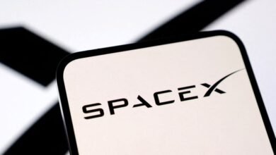 "سبيس إكس" تطلق 53 قمرًا اصطناعيًّا إلى الفضاء