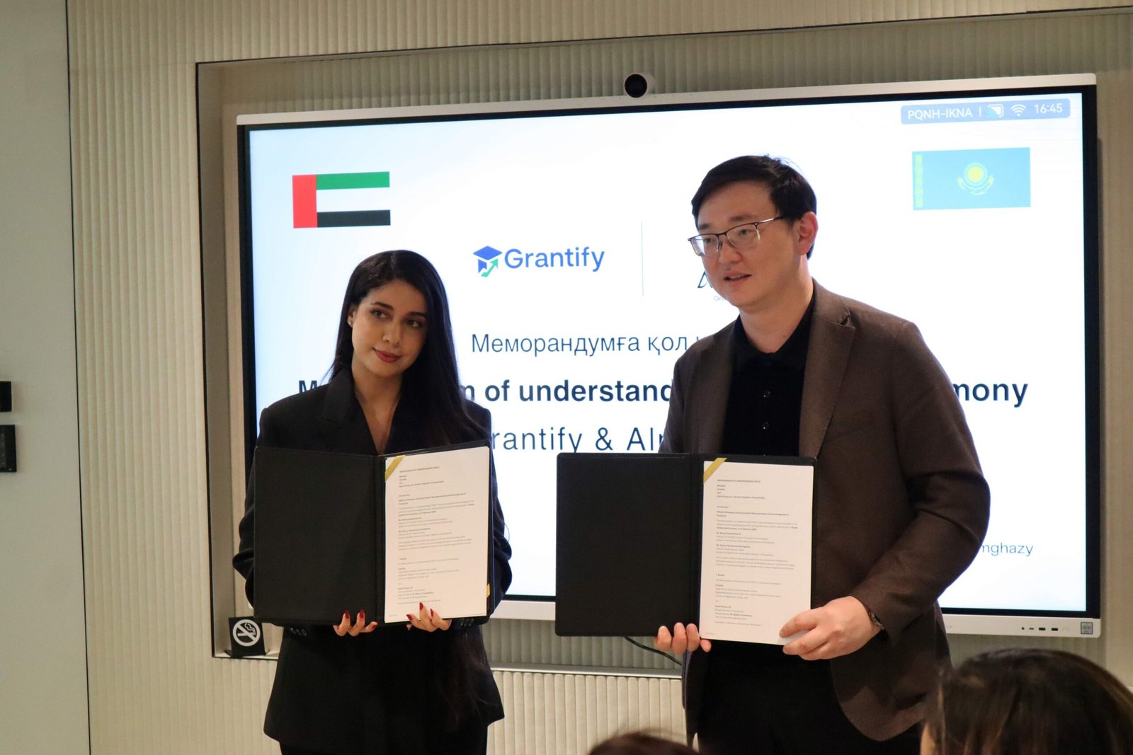 توقيع مذكرة تفاهم بين Grantify ومجموعة ألفا في دبي لتوسيع فرص التعليم الدولي لطلاب كازاخستان وآسيا الوسطى 1 Grantify
