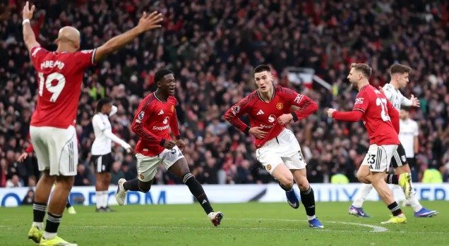 مانشستر يونايتد يحبط انتفاضة فولهام في البريميرليج 1 مانشستر يونايتد يحبط انتفاضة فولهام في البريميرليج