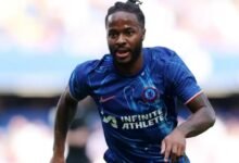 عملاق إيطالي يتفاوض لضم سترلينج مجانًا