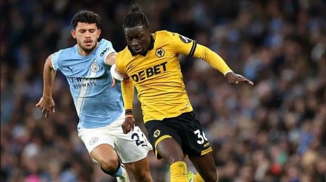 معركة مثيرة بين إنجلترا والبرتغال على "ماني" 1 معركة مثيرة بين إنجلترا والبرتغال على "ماني"