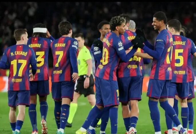 ضربة موجعة.. برشلونة يخسر نجمه أمام أتلتيكو مدريد 8 ضربة موجعة.. برشلونة يخسر نجمه أمام أتلتيكو مدريد