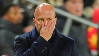 سلوت: نجم ليفربول سيغيب لفترة طويلة بسبب الإصابة 2 سلوت: نجم ليفربول سيغيب لفترة طويلة بسبب الإصابة