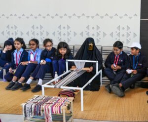 هيئة أبوظبي للتراث تختتم مشاركتها في معرض "النالية" المتنقل 2 هيئة أبوظبي للتراث تختتم مشاركتها في معرض "النالية" المتنقل