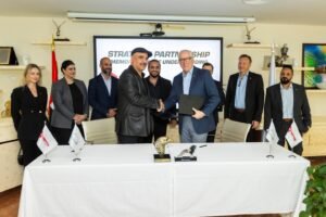 مذكرة تفاهم بين "نافكو" و"مان" للشاحنات والحافلات لتعزيز شراكتهما الاستراتيجية 2 مذكرة تفاهم بين "نافكو" و"مان" للشاحنات والحافلات لتعزيز شراكتهما الاستراتيجية