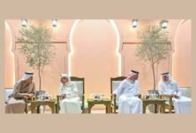 حاكم عجمان وولي عهده يتقبلان التهاني بشهر رمضان من الشيوخ والغرير والمواطنين