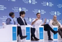 نخبة العقول البشرية تضيء على اكتشافات علمية خارقة تضع العلم على قمم غير مسبوقة