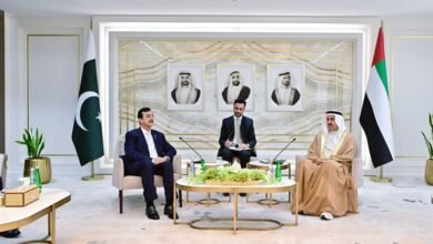 صقر غباش يستقبل رئيس مجلس الشيوخ الباكستاني