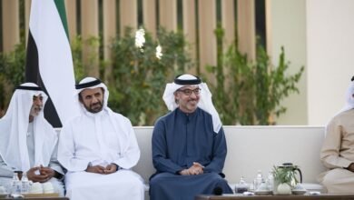 هزاع بن زايد يستقبل كبار المسؤولين والموظفين المهنئين بشهر رمضان المبارك