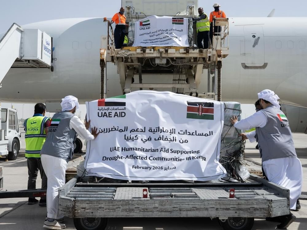 دعما للمتضررين من الجفاف.. الإمارات ترسل 30 طنا من المساعدات الغذائية إلى كينيا 1 دعما للمتضررين من الجفاف.. الإمارات ترسل 30 طنا من المساعدات الغذائية إلى كينيا